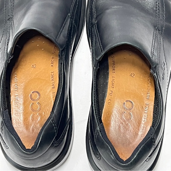 ECCO Men’s Size 42 Black slip on shoe. - Picture 10 of 12